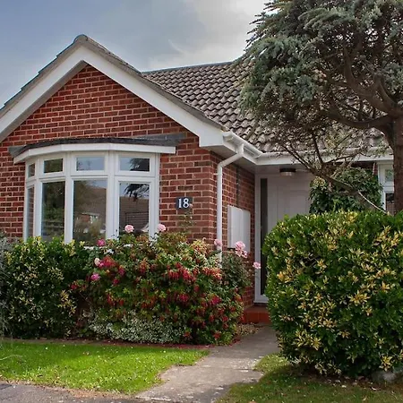 Villa East Wittering Fun, Sun And Sea West Wittering Exterior foto