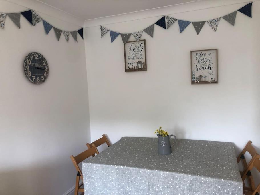 East Wittering Fun, Sun And Sea Holiday home *