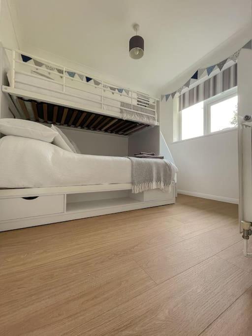 East Wittering Fun, Sun And Sea Holiday home West Wittering